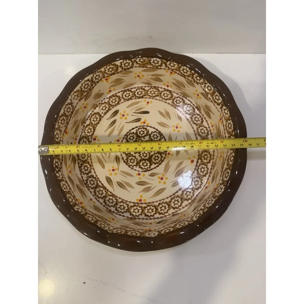Temptations Old World Pie Plate Deep Dish With Lid Brown 9